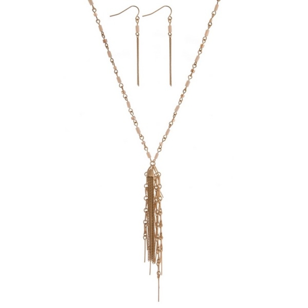 Ivory and Gold Tone Necklace Set